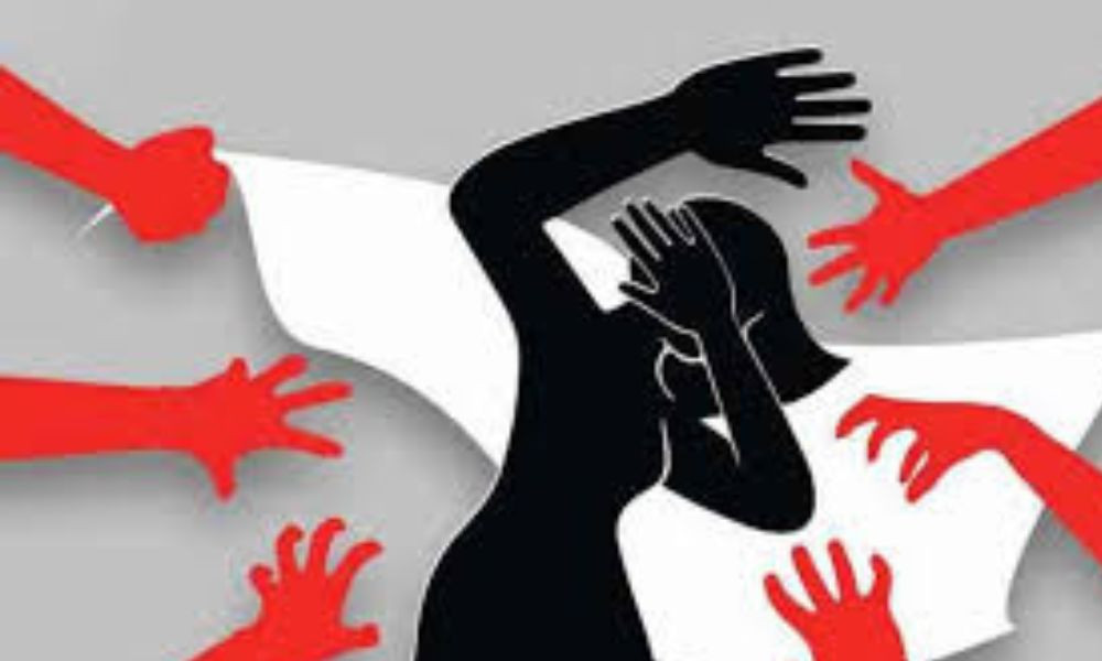 সন্তানের সামনে সংঘবদ্ধ ধর্ষণের শিকার নারী