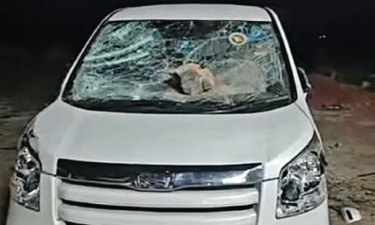 নেত্রকোনায় জামায়াতের এমপি অবরুদ্ধ, গাড়িতে হামলা