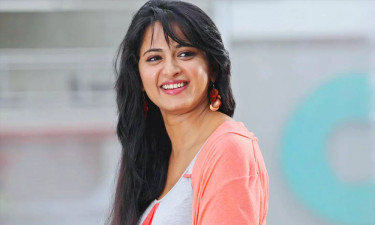 ফের আনুশকার বিয়ের গুঞ্জন, পরিবারের চাপে কী সিদ্ধান্ত নিলেন নায়িকা?