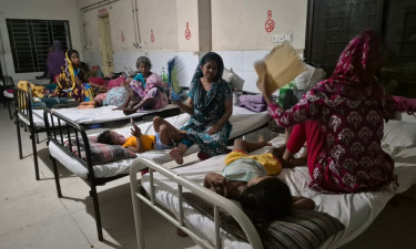 লোডশেডিংয়ে কটিয়াদী হাসপাতালে চরম ভোগান্তি