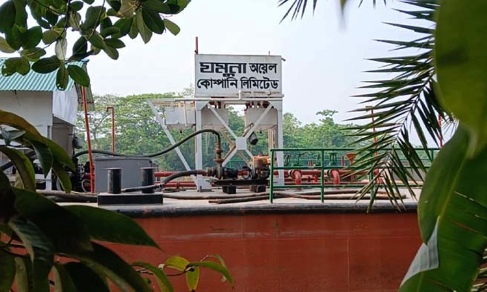 ঝালকাঠিতে ২ বছর পরে যমুনা ওয়েল বার্জ ডিপোতে ডিজেল বিক্রি শুরু