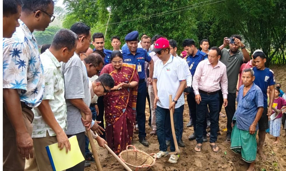 আ. লীগ আমলে অনেক খাল ভরাট হয়ে গেছে : পার্বত্যমন্ত্রী