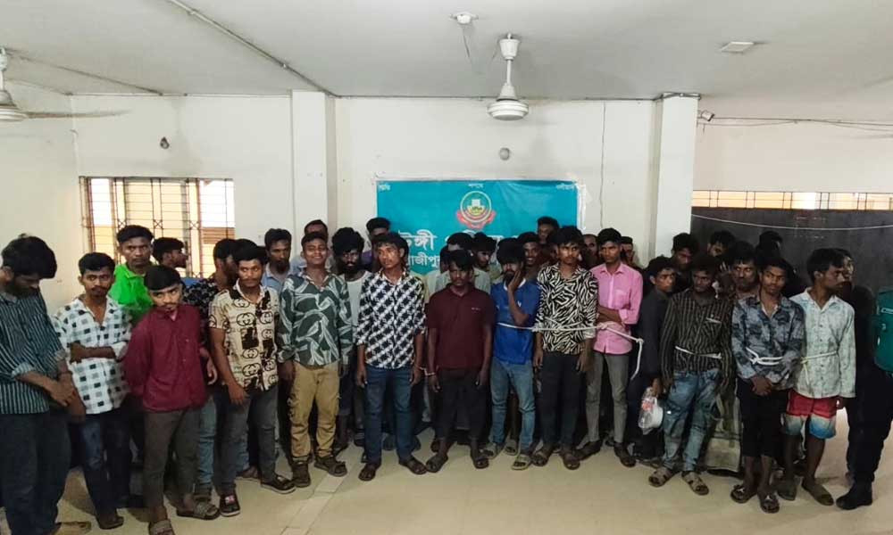 টঙ্গীতে পুলিশের বিশেষ অভিযান, গ্রেপ্তার ৪৮