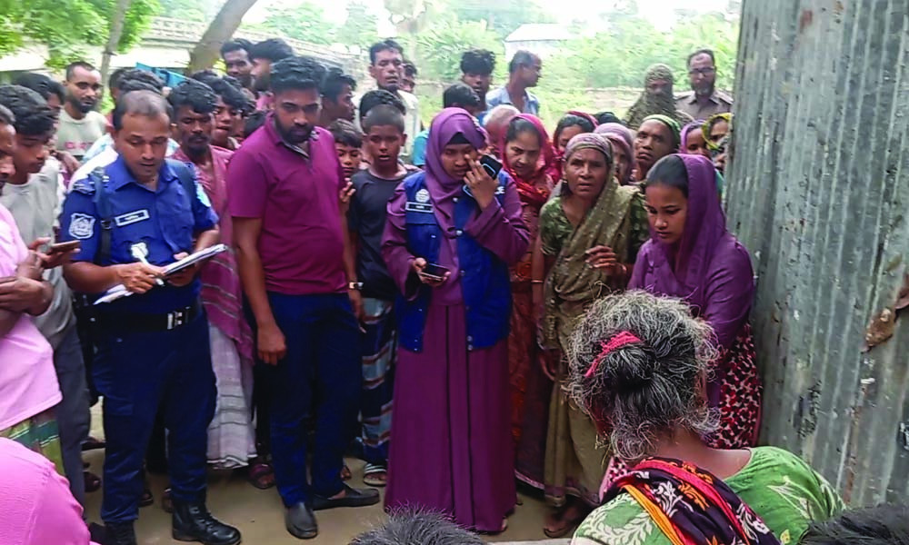 প্রেমে ব্যর্থ হয়ে নিজেকে শেষ করে দিলেন তরুণী