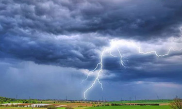 দেশে বজ্রাঘাতে ৬ কৃষকসহ ৯ জনের মৃত্যু