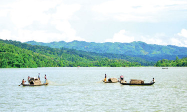 রাঙামাটির কাপ্তাই হ্রদের সৌন্দর্য