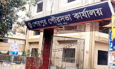 ৫০ মাস ধরে বেতন পান না কর্মকর্তা-কর্মচারীরা