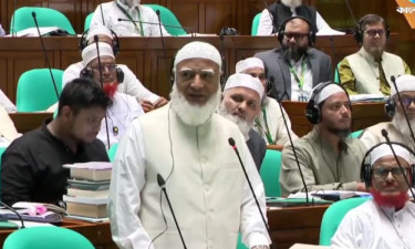 আমি কোন দল করব—এর ওপর হস্তক্ষেপের অধিকার রাষ্ট্র কাউকে দেয়নি