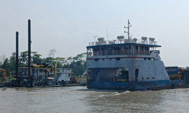 লক্ষ্মীপুর-ভোলা নৌ রুটে ফেরি চলাচল বন্ধ
