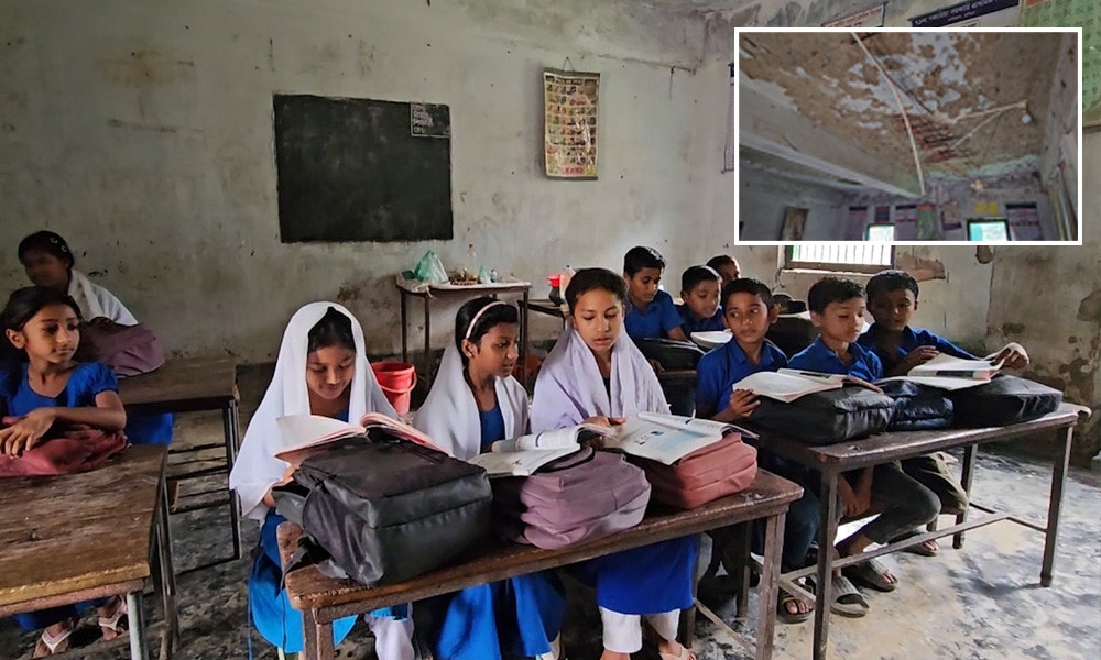ঝুঁকিপূর্ণ ভবনে চলছে পাঠদান, বড় দুর্ঘটনার শঙ্কা