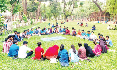 ঢাবিতে বসুন্ধরা শুভসংঘের বন্ধুদের সাহিত্য আড্ডা