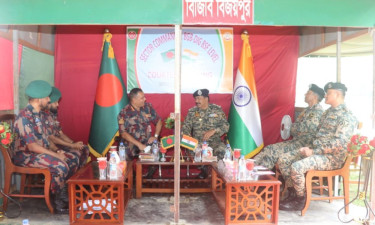 দুর্গাপুরে বিজিবি-বিএসএফের সৌজন্য সাক্ষাৎ
