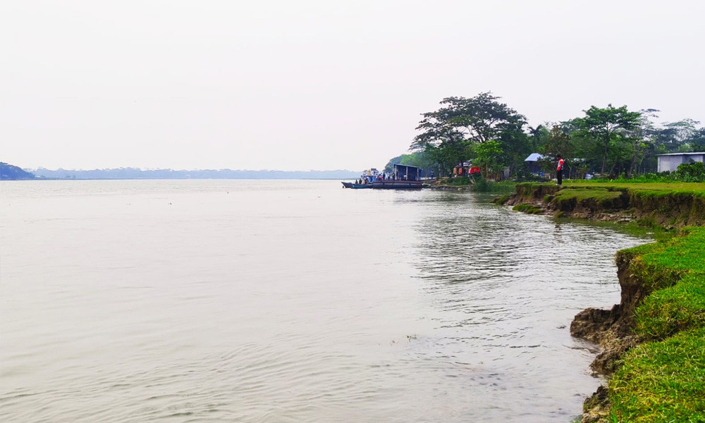 সন্ধ্যা-সুগন্ধা-আড়িয়াল খাঁ নদীর ভাঙন, হুমকিতে বাবুগঞ্জ বাজার