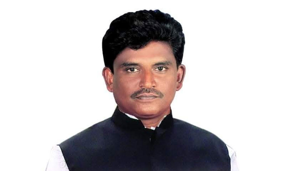 সাবেক এমপির গাড়ি বহরে হামলা মামলায় আওয়ামী লীগ নেতা গ্রেপ্তার