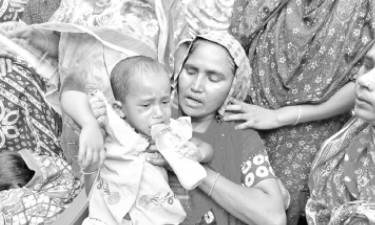 ২১ দিনেই মা হারানো শিশুর বাবার বিদায় গণপিটুনিতে