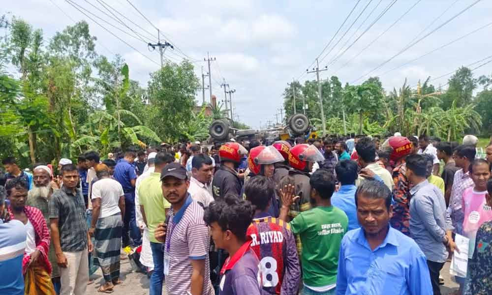 ময়মনসিংহে ট্রাক ও অটোরিকশার সংঘর্ষে নিহত বেড়ে ৪