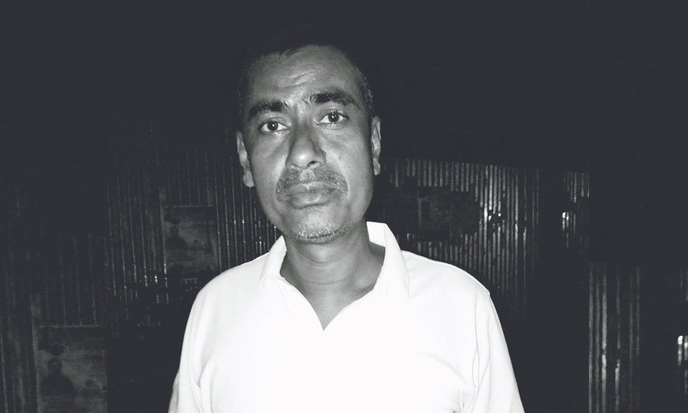 রাতে স্ত্রী-ছেলের সঙ্গে ঝগড়া, সকালে নিজ ঘরে মিলল ব্যবসায়ীর গলাকাটা মরদেহ