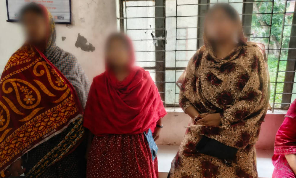 স্বাস্থ্য কমপ্লেক্সে দালালচক্রের বিরুদ্ধে অভিযান,৩ জনের কারাদণ্ড