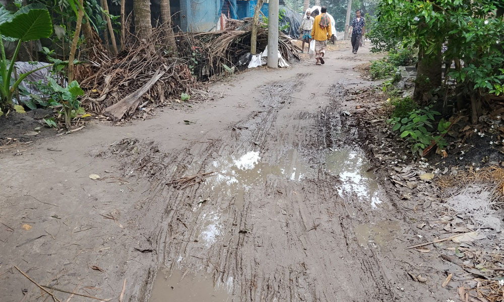 দুই দপ্তরের ঠেলাঠেলিতে কাজ বন্ধ
