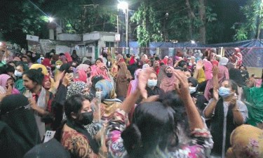 ছাত্ররাজনীতি বন্ধের দাবিতে উত্তাল তিতুমীর কলেজ