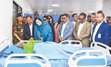 স্বাস্থ্যসেবা সুবিধা নয়, প্রতিটি মানুষের মৌলিক অধিকার