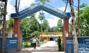 বোয়ালখালীতে স্বাস্থ্যকেন্দ্রে চুরি, মালামালসহ আটক