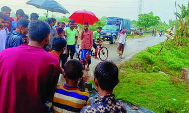 রায়গঞ্জে ট্রাকচাপায় বাকপ্রতিবন্ধী যুবকের মৃত্যু