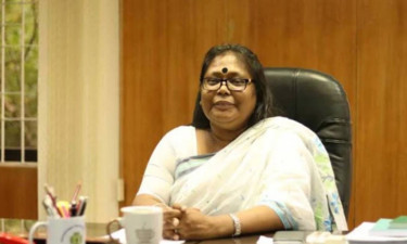স্বামীসহ জাবির সাবেক উপাচার্য ফারজানার আয়কর নথি জব্দের আদেশ