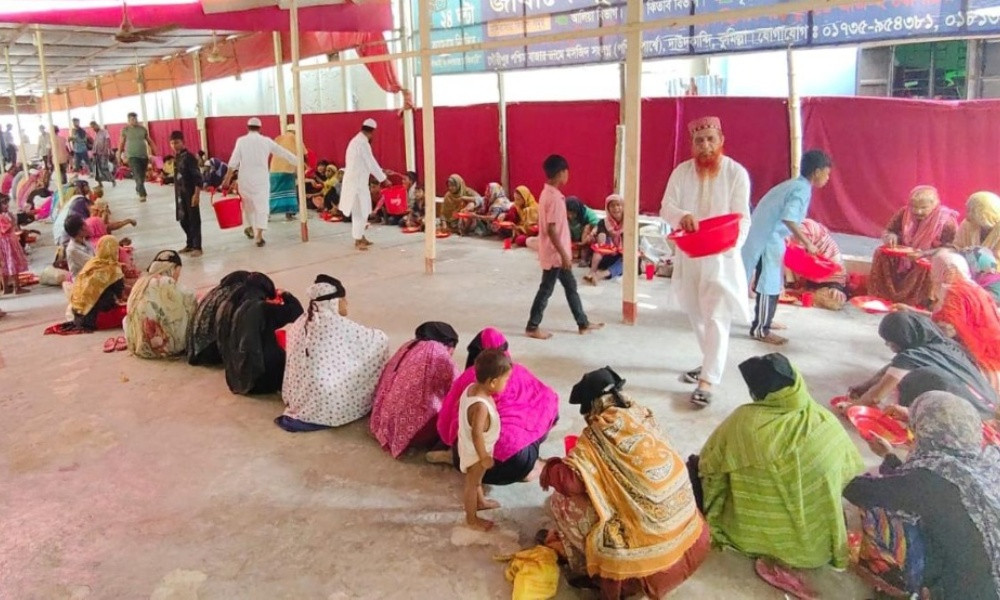 ‘প্রতি শুক্রবার এখানে এসে পেট ভরে খাই’