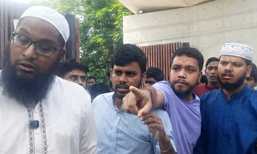 বেরোবিতে সংবাদ সম্মেলন ঘিরে উত্তেজনা, ছাত্রদলের ২ পক্ষের পাল্টাপাল্টি অবস্থান