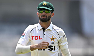 মিরপুরে শাহীন আফ্রিদির ‘সেঞ্চুরি’