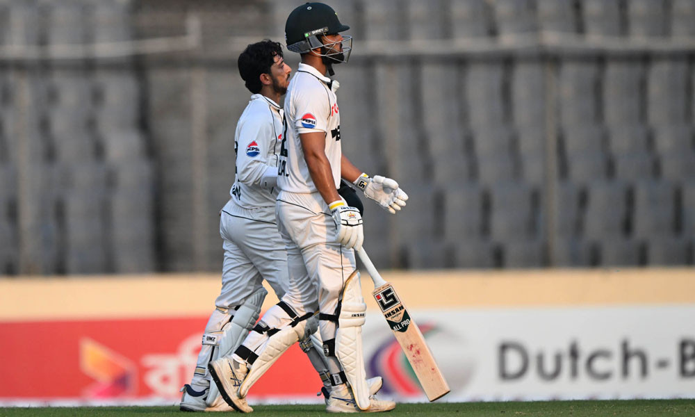পাকিস্তানের দুই অভিষিক্ত ভোগালেন বাংলাদেশকে