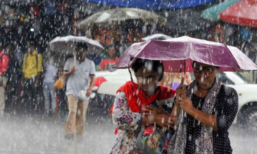 সকালের মধ্যে যে ৭ জেলায় বজ্রবৃষ্টির আভাস