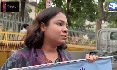 ‘১৫০ টাকা কেজি চাল খেতে না চাইলে হকারদের কৃষিকাজ করতে গ্রামে পাঠান’