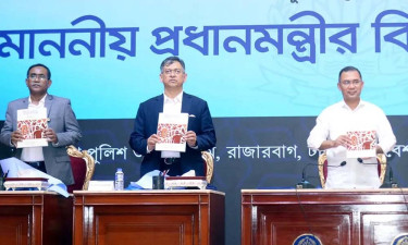 পুলিশ সদস্যদের পদোন্নতি নিয়ে সুসংবাদ দিলেন স্বরাষ্ট্রমন্ত্রী
