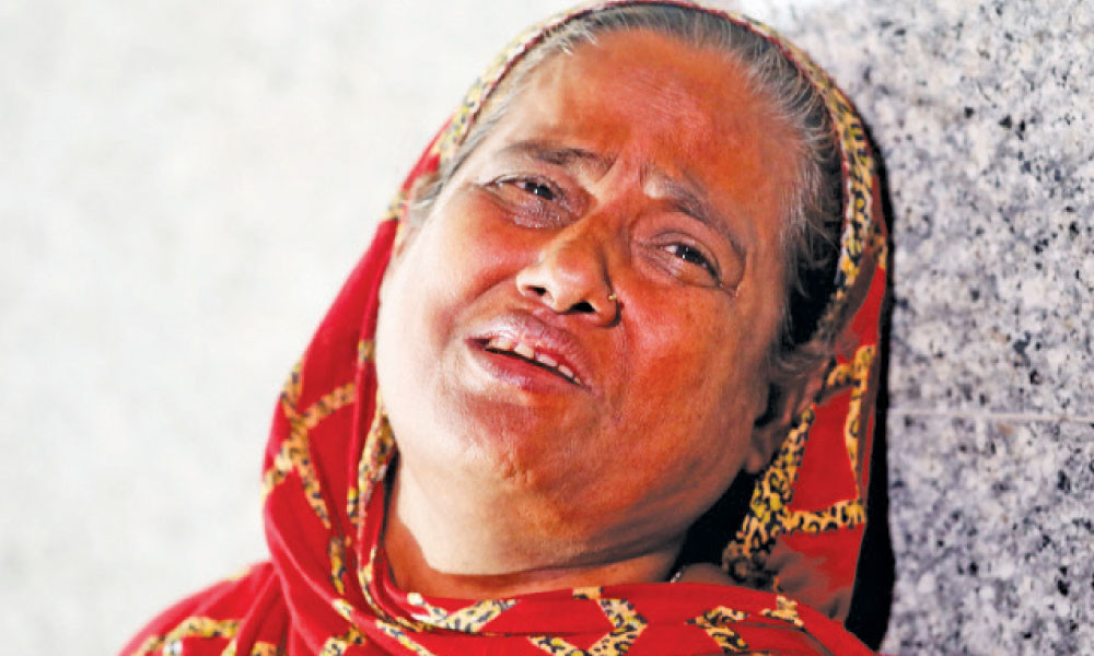 গ্যাসলাইনের লিকেজ থেকে বিস্ফোরণ, একই পরিবারের ৫ জন দগ্ধ