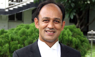 হত্যাচেষ্টার এক মামলায় ব্যারিস্টার সুমনের জামিন বহাল