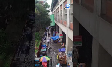 মিরপুর-১০ মেট্রোরেল স্টেশন ঘিরে তীব্র জলাবদ্ধতা, উদাসীন সিটি করপোরেশন