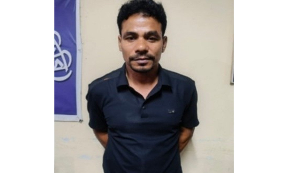 আত্মগোপনে থাকা অনলাইন জুয়ার এজেন্ট গ্রেপ্তার