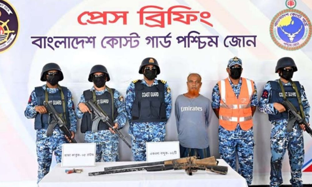 সুন্দরবনে বনদস্যু মেজো জাহাঙ্গীর বাহিনীর প্রধান আটক