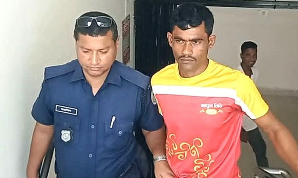 আমতলীতে মেয়েকে ধর্ষণের অভিযোগে বাবাকে পুলিশে দিলেন মা