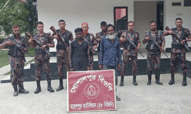 মহেশপুর সীমান্তে ৩ ভারতীয় নাগরিক আটক
