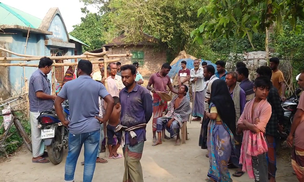 ধান মাড়াই করতে গিয়ে বিদ্যুৎস্পৃষ্টে প্রাণ গেল স্বামী-স্ত্রীর