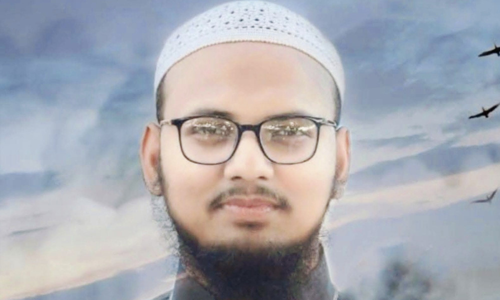 অন্তরঙ্গ সম্পর্কের ভিডিও ছড়িয়ে দেওয়ার অভিযোগে যুবক গ্রেপ্তার