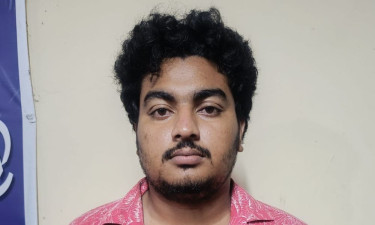 মেহেরপুরে আইফোনসহ জুয়াড়ি গ্রেপ্তার