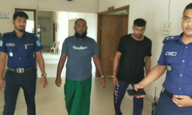 মাদারীপুরে ৩ পিকআপসহ চোরচক্রের ২ সদস্য গ্রেপ্তার
