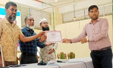 মিরসরাইয়ে শ্রেষ্ঠ সহকারী শিক্ষক নির্বাচিত হলেন শেখ ফরিদ