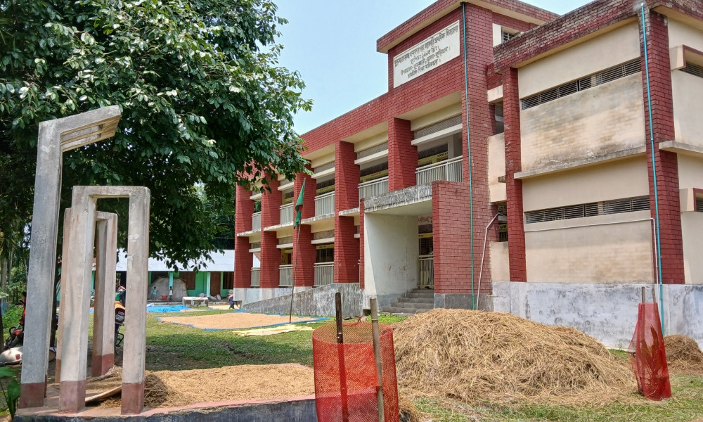 ৫ শিক্ষার্থীর জন্য ৩ শিক্ষক