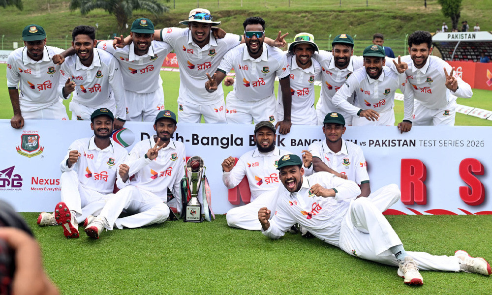 বোনাস নয়, সেই টাকা দিয়ে সুইমিংপুল চান শান্ত-মুশফিকরা