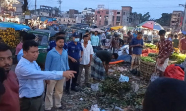 ঈদযাত্রায় দুর্ভোগ কমাতে আনোয়ারায় ভ্রাম্যমাণ আদালতের অভিযান